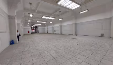 Aluga-se salão comercial no centro da cidade Santos