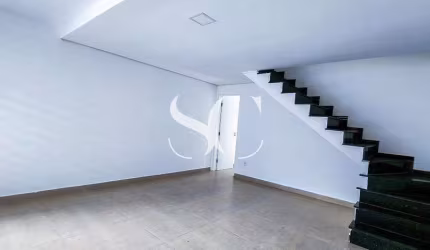 Vende-se casa triplex no bairro de Enseada na cidade do Guarujá!