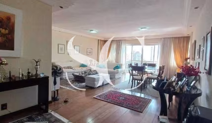 Apartamento de 4 dormitórios no Embaré.