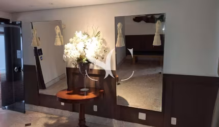 Vende-se apartamento com 4 dormitórios, 2 suítes, 2 vagas de garagem no bairro de Vila Rica em Santos