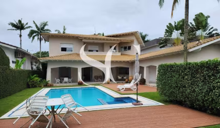 Vende-se Casa no Condomínio Jardim Acapulco na cidade de Guarujá - SP