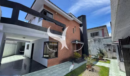 Vende-se: Oportunidade Imperdível no Guarujá! Casa Triplex + Loja Comercial - 348 m²