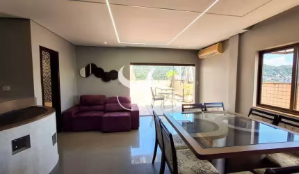 Vende-se Cobertura Duplex com 02 suítes e Piscina na Vila Belmiro - Conforto e Exclusividade