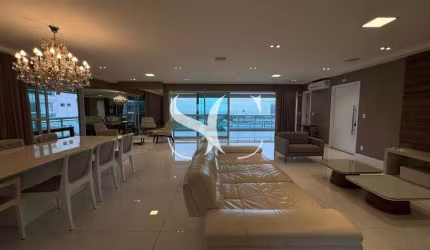 Apartamento impecável com 4 suítes com a melhor localização de Santos
