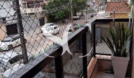 Vende-se sobrado triplex no bairro de Vila Valença na cidade de São Vicente