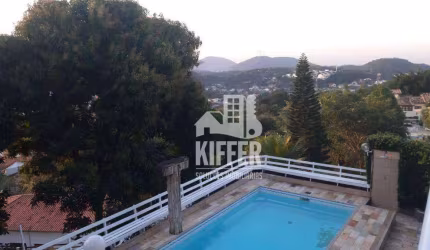 Casa com 4 quartos à venda, 429 m² por R$ 1.380.000 - Pendotiba - Niterói/RJ