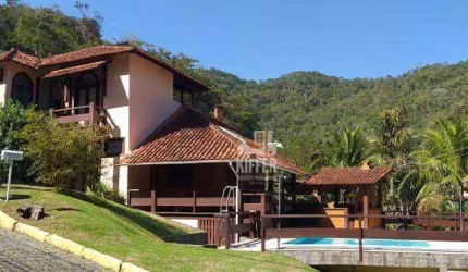 Casa com 4 quartos à venda, 390 m² por R$ 1.650.000 - Piratininga - Niterói/RJ