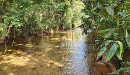 Sítio com Rio de Águas Cristalinas à Venda em Lumiar – Documentação Impecável
