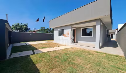 Casa com 3 quartos à venda, 100 m² por R$ 590.000 - Jardim Atlântico Central - Maricá/RJ