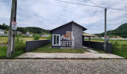 Casa com 2 dormitórios à venda, 67 m² por R$ 340.000,00 - Pindobas - Maricá/RJ