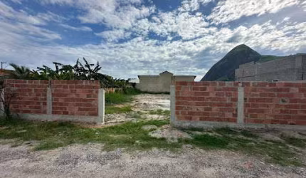 Terreno à venda, 406 m² por R$ 155.000,01 - Chácara de Inoã - Maricá/RJ