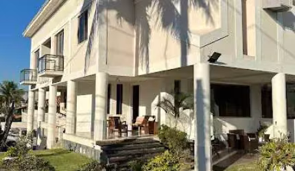 Casa com 4 quartos à venda, 470 m² por R$ 4.200.000 - Camboinhas - Niterói/RJ