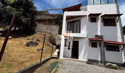 Casa com 2 dormitórios à venda, 92 m² por R$ 330.000,00 - Itaipuaçu - Maricá/RJ