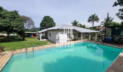 Chácara com 3 quartos para alugar, 6000 m² por R$ 6.730/mês - Condado de Maricá - Maricá/RJ