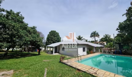 Casa com 3 dormitórios para alugar, 6000 m² por R$ 15.230,01/mês - Condado de Maricá - Maricá/RJ