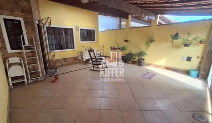 Casa com 2 dormitórios à venda, 73 m² por R$ 385.000,00 - Jardim Atlântico Central (Itaipuaçu) - Maricá/RJ