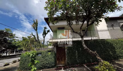 Casa com 4 quartos à venda, 405 m² por R$ 1.950.000 - São Francisco - Niterói/RJ