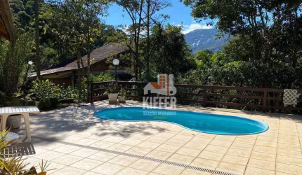 Casa de Campo Alto Padrão com 5 Quartos, Lazer Completo e Vista Maravilhosa – Condomínio em Araras