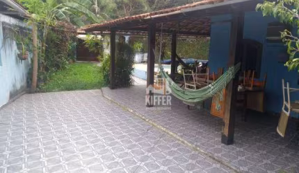 Casa com Piscina, 3 Quartos (1 Suíte), Varanda e Churrasqueira – Local Tranquilo!