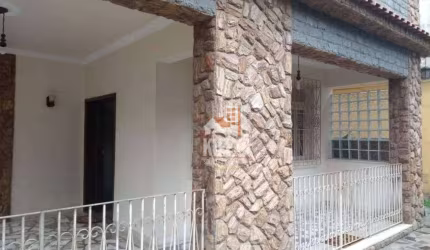 Terreno com 3 Casas Independentes – Documentação OK, Próx. à Ponte Rio-Niterói!