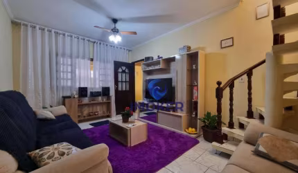 Sobrado em Poá/SP; 3 quartos; 2 vagas; quintal nos fundos