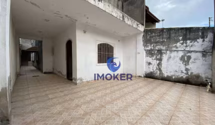 Sobrado no centro de Poá/SP; 2 dormitórios (1 suíte); quintal; 1 banheiro social; sala de tv; cozinha (2 ambientes); área de serviço coberta.