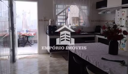 SOBRADO COM DOIS DORMITÓRIOS NA PENHA COM 104 M².