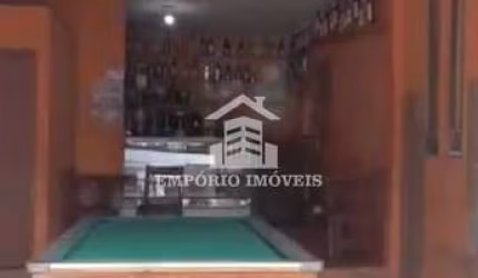 VENDE-SE  CASA  COM PONTO COMERCIAL  CID. TIRADENTES