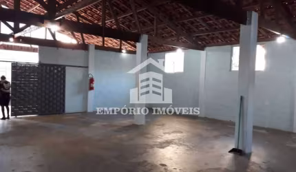 Vende-se Apartamento com 2 dormit. na C. Tiradentes. Aceita Financiamento