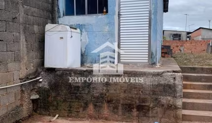vende -se uma casa de três cômodos em Castro Alves por C$  150.000,00