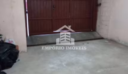 Vende-se um imovel com três casas no valor de C$ 180.000,00