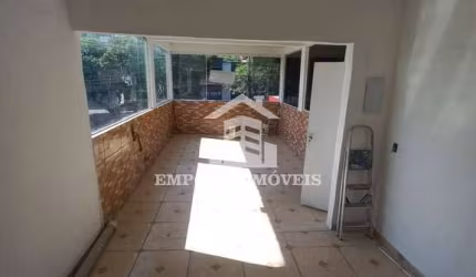 ALUGA-SE SALA COMERCIAL AV. DOS METARLUGICOS ÓTIMA LOCALIZAÇÃO
