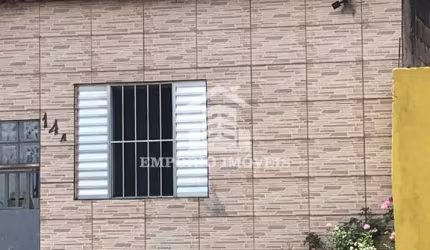 Vende-se sobrado na região do barro branco