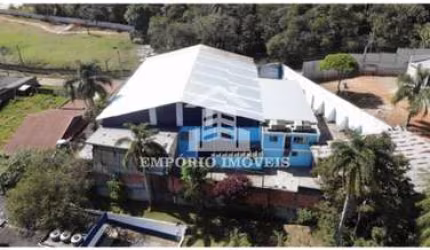 ALUGA-SE GALPÃO COMERCIAL CIDADE TIRADENTES