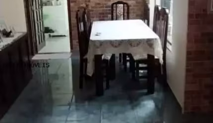 Sobrado para Venda em Mogi das Cruzes, Vila Jundiaí, 3 dormitórios, 1 suíte, 3 banheiros, 2 vagas