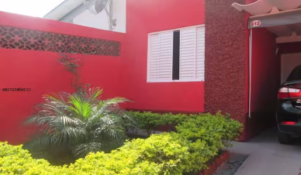 Casa para Venda em Mogi das Cruzes, Conjunto Habitacional Antônio Bovolenta, 3 dormitórios, 2 banheiros, 3 vagas