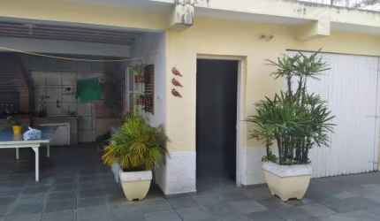 Casa para Venda em Mogi das Cruzes, Vila Lavínia, 3 dormitórios, 2 banheiros, 2 vagas