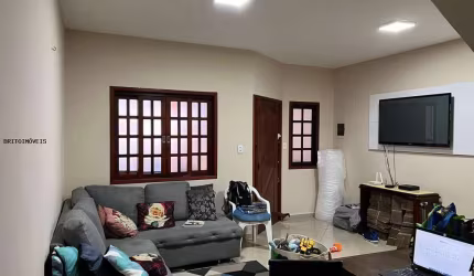 Casa para Venda em Mogi das Cruzes, Vila Nova Cintra, 4 dormitórios, 1 suíte, 3 banheiros, 2 vagas