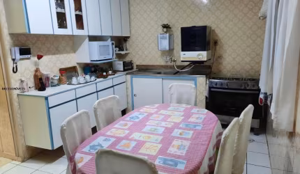 Casa para Venda em Mogi das Cruzes, Jardim Náutico, 3 dormitórios, 1 suíte, 4 banheiros, 4 vagas