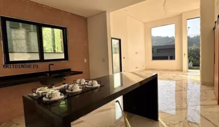 Casa Térrea para Venda em Mogi das Cruzes, Cidade Parquelandia, 3 dormitórios, 3 suítes, 4 banheiros, 4 vagas