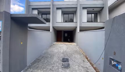 Sobrado novo à venda no Costa e Silva