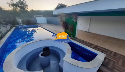 Casa à venda em Bertioga-SP, bairro Chácaras: 2 quartos, 1 suíte, 3 salas, 6 vagas, 252,62 m² de área. Venha conferir!