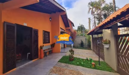Casa térrea em condomínio a venda- 4 suítes- Bertioga-SP