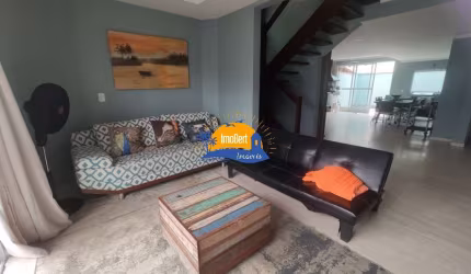 Casa a venda no centro de Bertioga