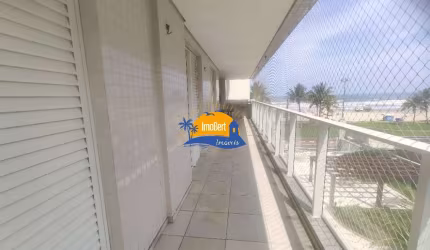 Apartamento de Luxo à Venda em Bertioga-SP: 5 Quartos, 2 Suítes, 3 Banheiros, 2 Vagas de Garagem, Frente ao Mar com Varanda Gourmet.