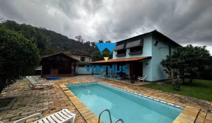 Taquara - Casa em Condomínio 3 quartos 500m2 - Piscina e churrasqueira