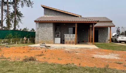 A2- Imóvel á venda de 600m² de terreno e 100m² de construção