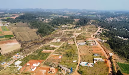 Terreno em Localização Privilegiada: Venha Conferir