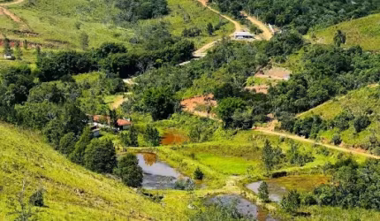 HE Lotes de qualidade com excelente localização!