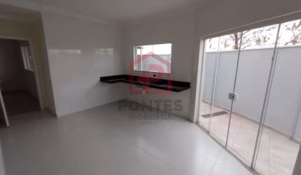 Casa à venda no Jardim Cambuí, Botucatu  por R$ 450.000